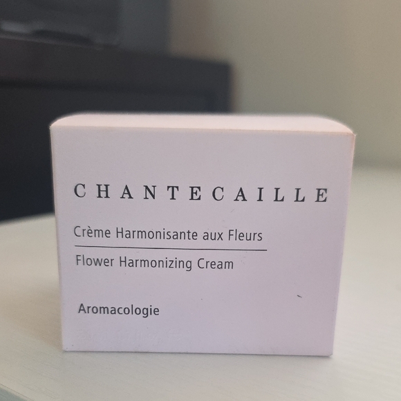 Chantecaille Flower Harmonizing Cream - Picture 1 of 4